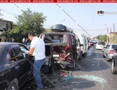Շղթայական ավտովթար Երևանում. բախվել են 2 Mercedes-ները, «Գազպրոմ Արմենիա» ընկերության Газель-ը, Opel-ն ու Toyota-ն. կան վիրավորներ