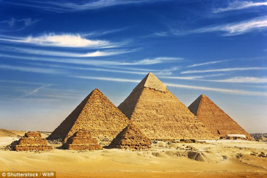 Археологи раскрыли тайну строительства Великой пирамиды в Гизе