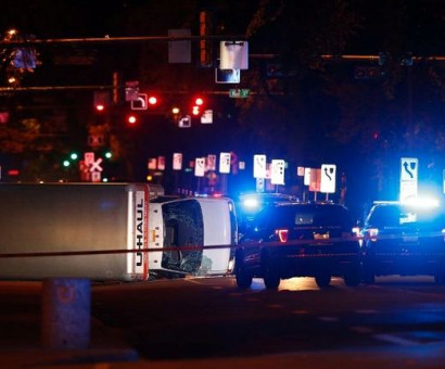 В Канаде полиция назвала терактом нападение на офицера и наезд на прохожих