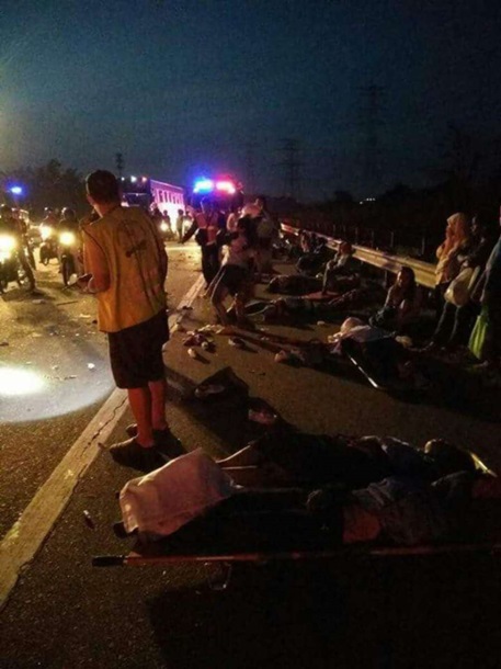 В Малайзии столкнулись два автобуса: восемь погибших