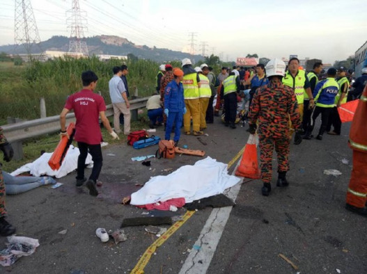 Մալայզիայում 2 ավտոբուս է բախվել. կան զոհեր