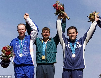 Oлимпийский чемпион Майкл Даймонд решил продать свои медали