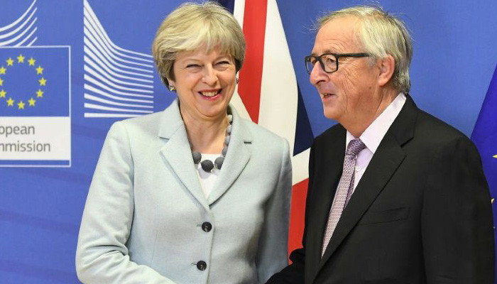Britain, EU in historic deal to open Brexit trade talks