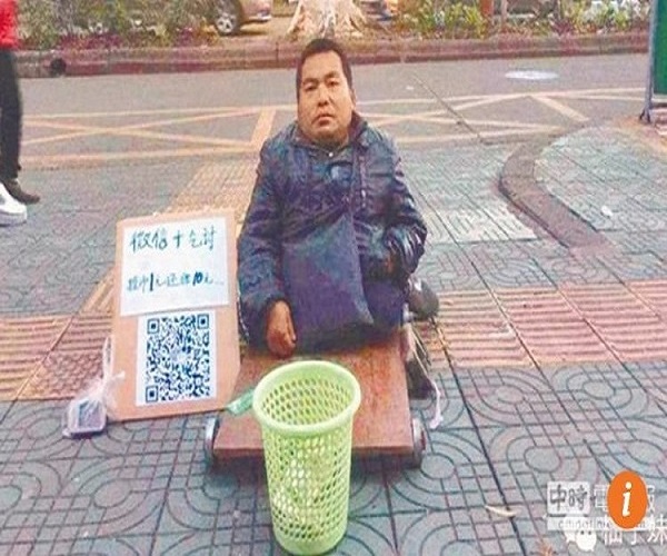 «Կանխիկ չունե՞ք, ոչինչ». չինացի մուրացկաններն այժմ բջջային վճարումներ են ընդունում