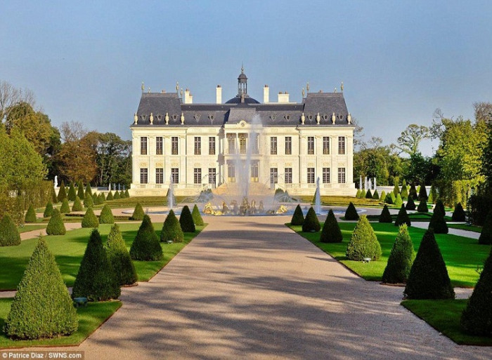 The Mystery Owner Of This $300M French Chateau Has Been Revealed