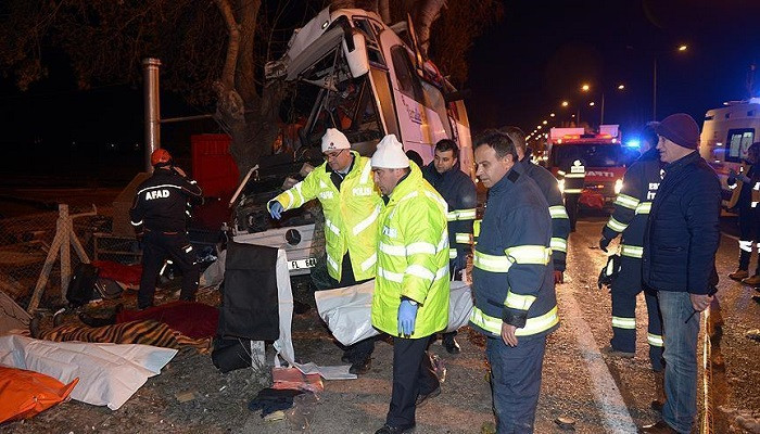 Թուրքիայում զբոսաշրջիկներով լի ավտոբուս է վթարի ենթարկվել. կան տասնյակ զոհեր
