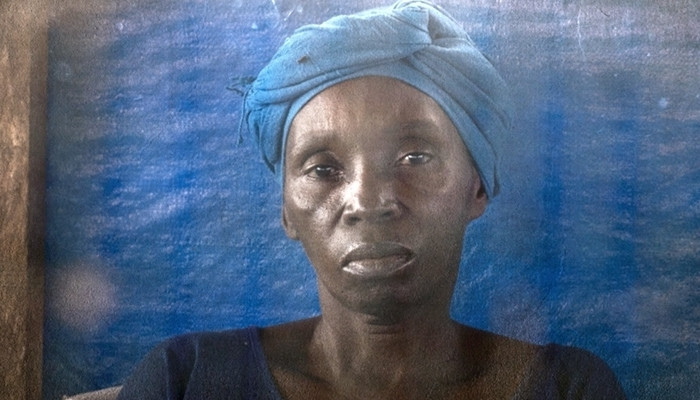 Էբոլայից փրկված և էբոլայի դեմ պայքարող բուժքույրը՝ մերօրյա հերոս