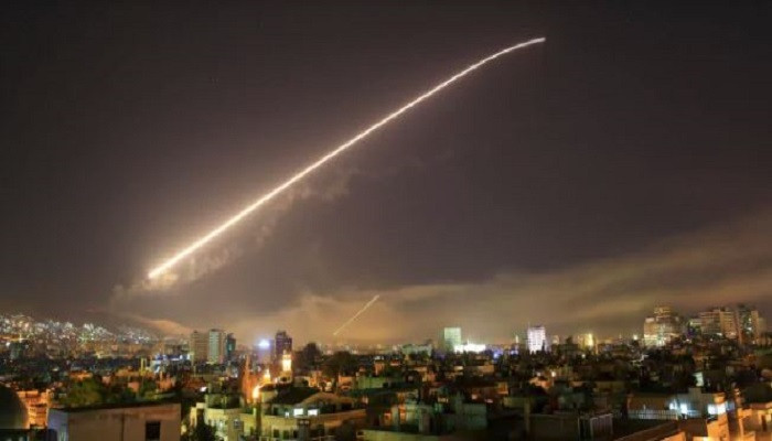 По Сирии выпустили более 100 ракет