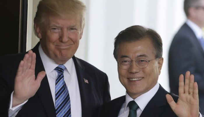 Южная Корея и ООН призвали Трампа и Ким Чен Ына к диалогу