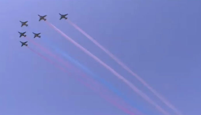 CУ-25 գրոհայինների խումբը պատկերեց եռագույնը (տեսանյութ)