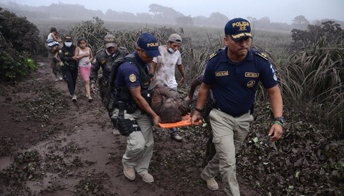 В Гватемале при извержении вулкана погибли 60 человека