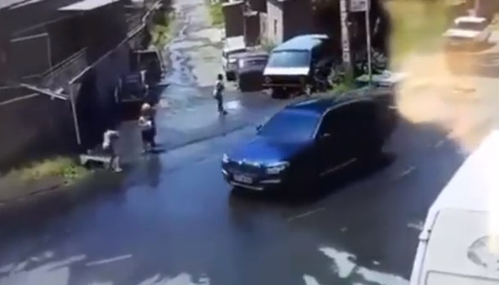 Համացանցում հայտնվել է տեսանյութ՝ Վլադիմիր Գասպարյանի եղբոր և ջրոցի խաղացող երեխաների միջև տեղի ունեցած միջադեպից (տեսանյութ)