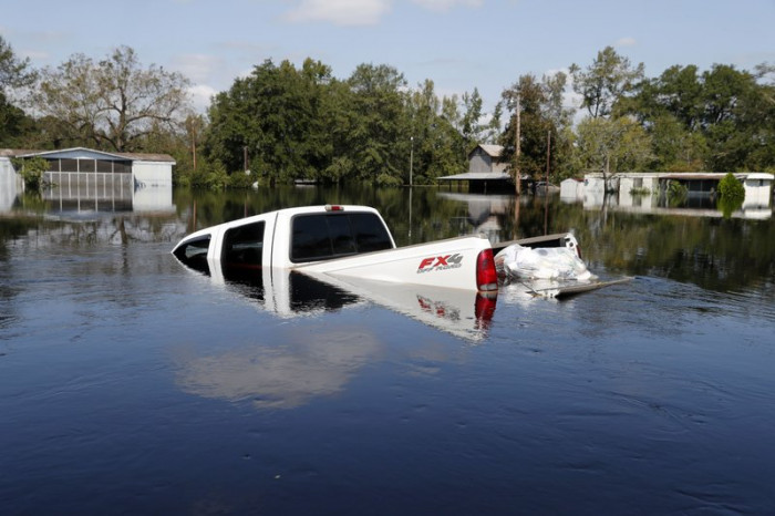 The Latest: Death toll rises to 43 in aftermath of Florence