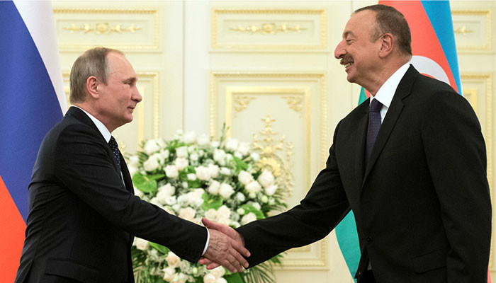 Путин в Баку: большой кнут и маленький пряник