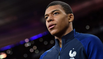 Kylian Mbappe out for four weeks and Edinson Cavani to miss three, PSG confirm