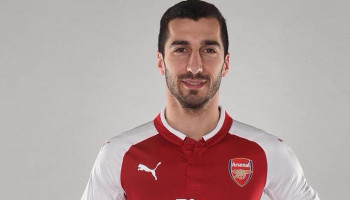 Arsenal playmaker Henrikh Mkhitaryan subject of late transfer move from Roma in loan deal