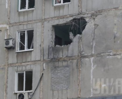 Rebels say launched attack on Mariupol as 20 killed in east Ukraine city