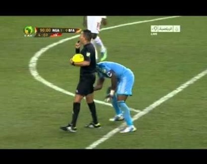 Nigerian goalkeeper banned 1 year for spitting at official