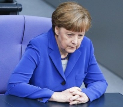 Media: Merkel tells Putin to stick to Minsk, or face tougher Western response
