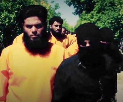 Сирийские повстанцы казнили боевиков ИГИЛ в их же стиле