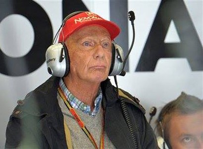 Niki Lauda traded trophies Formula 1 for a free lifetime car wash