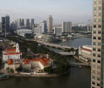 Swampland to skyscrapers... amazing before and after images show Singapore's transformation into a high-rise metropolis