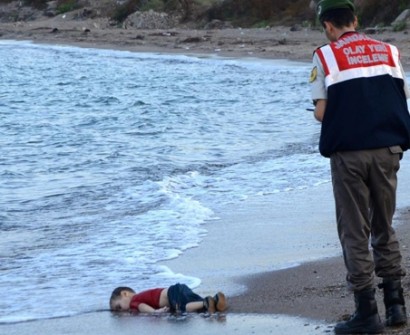 Father of Syrian boy washed up on Turkish beach recalls boat horror