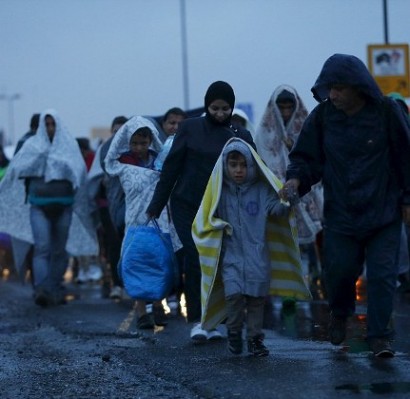 Полиция Австрии ожидает прибытия до 10 тыс. сирийских беженцев из Венгрии в течение дня