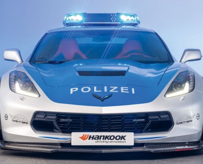 Chevrolet Corvette превратили в полицейский автомобиль