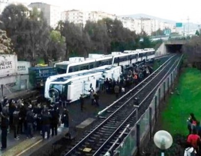 В Турции перевернулся вагон метро