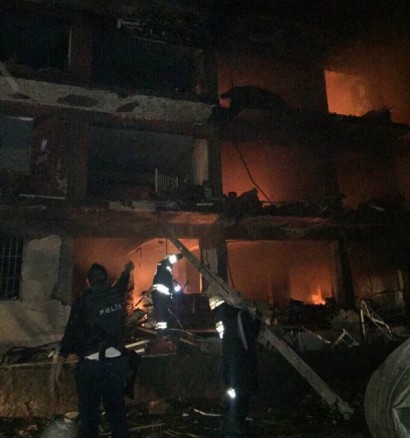 Diyarbakır Çınar’da Emniyet’e bombalı araçla saldırı: 5 ölü, 39 yaralı