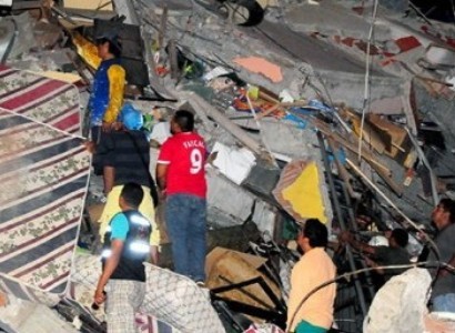 Ekvador'da 7.8 büyüklüğünde deprem: 142 ölü