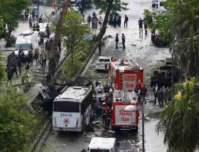 11 killed, 36 wounded in car bomb attack on police vehicle in Istanbul