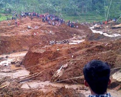 Более 31 человек погибли в Индонезии в результате наводнений и оползней