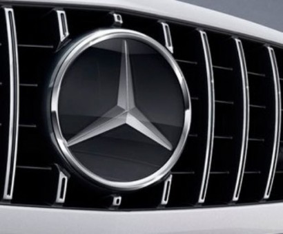 Mercedes Beats BMW at Half-Year Mark in Luxury-Car Sales Race