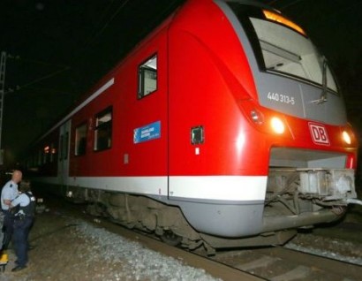 Полиция Германии: напавший на пассажиров поезда с топором застрелен