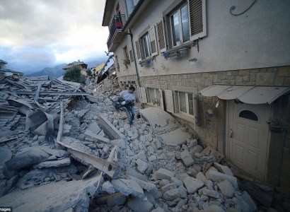 Ուժգին երկրաշարժ Իտալիայում. քաղաքներից մեկը փլատակների է վերածվել