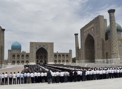 Հազարավոր քաղաքացիներ վերջին հրաժեշտն են տվել Ուզբեկստանի նախագահին