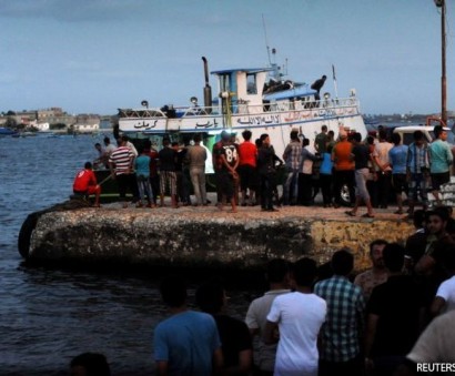 Dozens killed, hundreds missing after boat with 600 migrants capsizes near Egypt