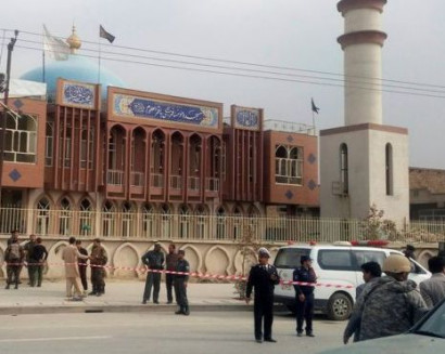 Suicide bomber kills at least 27 at Shi'ite mosque in Kabul: police