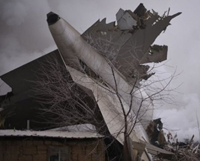 В Киргизии на жилые дома упал турецкий самолет: погибло 37 человек