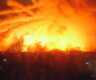 На Украине горит крупнейший склад боеприпасов