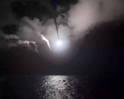 США нанесли ракетный удар по сирийской авиабазе, есть жертвы