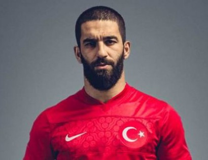 Арда Туран исключен из сборной Турции