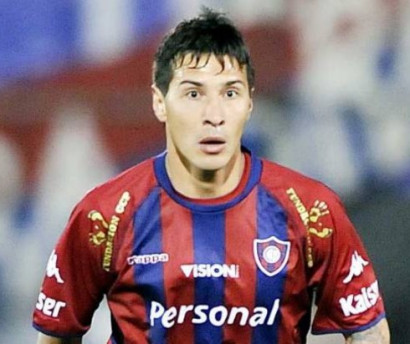 Парагвайский футболист может сесть в тюрьму на 20 лет за совращение малолетней