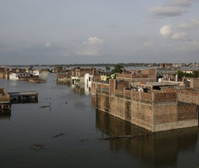 Число жертв наводнений в индийском штате Гуджарат выросло до 216 человек