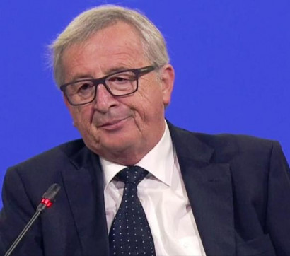 EU's Juncker Is 'Broadly Satisfied' With U.S. Russia Sanctions Bill