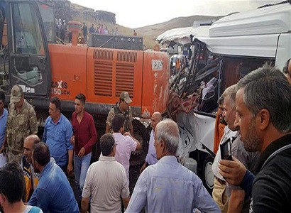 Seven killed, 11 injured after crane falls on minibus in Turkey’s Ağrı