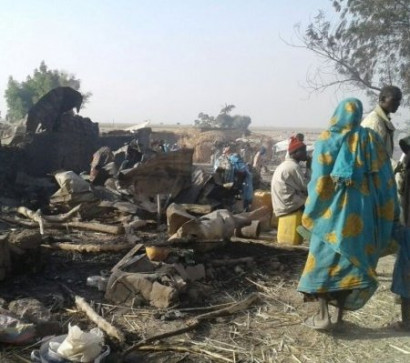 Nigeria violence: Female suicide bombers kill 27