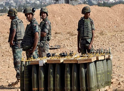 Lebanese army, Hezbollah declare offensives on Islamic State at Syrian border